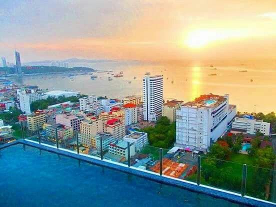 Aparthotel The​ Base​ ​pattaya​ By Ammy