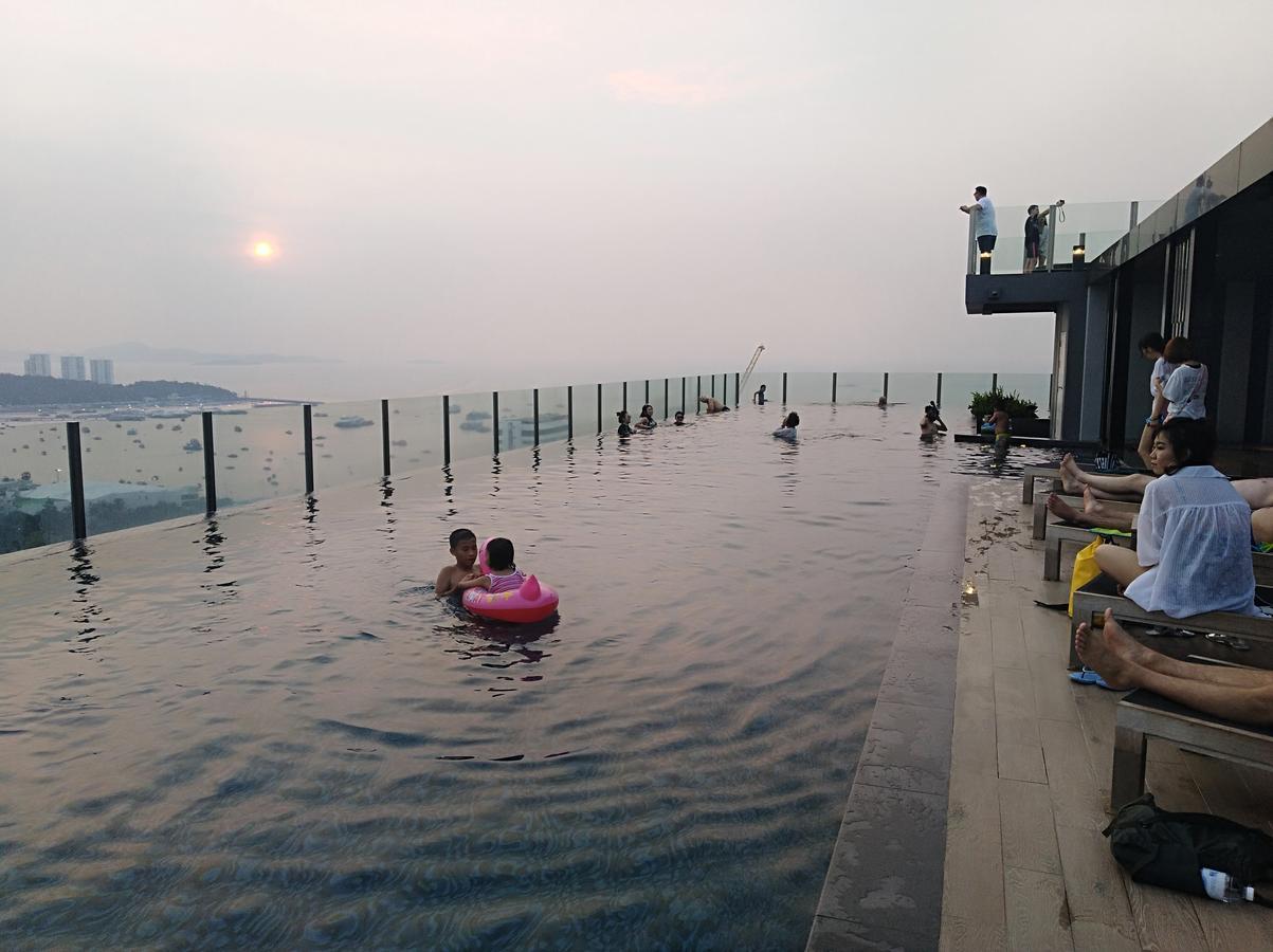 Aparthotel The​ Base​ ​pattaya​ By Ammy Pattaya