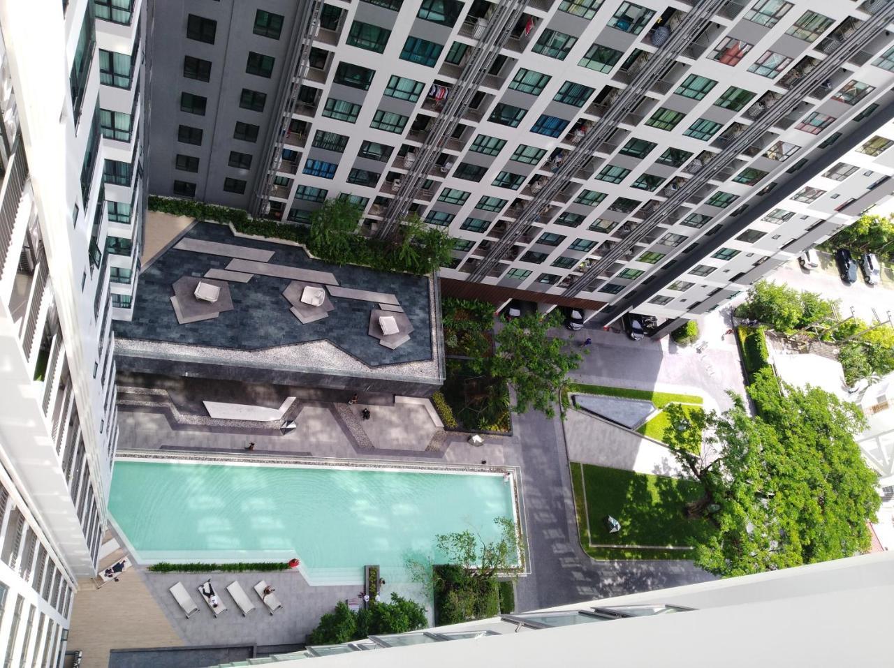 Aparthotel The​ Base​ ​pattaya​ By Ammy 3*